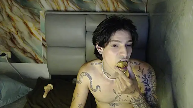 Snapshot of Apolo_Hidalgo01 chatting on October 2025 10:09:01 PM Apolo Hidalgo01 online show from October 2025 10:09:01 PM