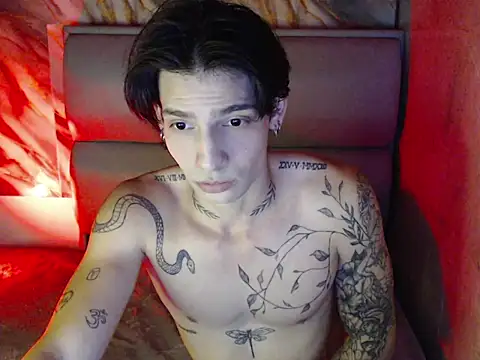 Snapshot of Apolo_Hidalgo01 chatting on October 2025 10:54:02 PM Apolo Hidalgo01 online show from October 2025 10:54:02 PM