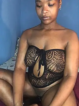 NunuBerry16 online show from December 2024 01:26:02 AM