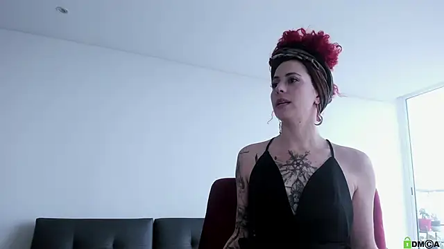 Borbala Iggy online show from February 2025 02:16:02 PM