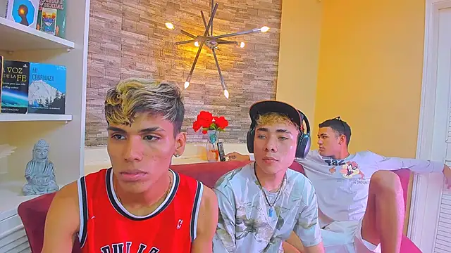 StrawwBoys online show from January 2025 08:09:01 AM