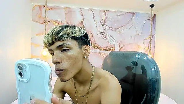 StrawwBoys online show from January 2025 10:06:01 PM