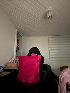 Anily Lovely online show from September 2025 11:04:02 PM