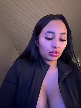 Anily Lovely online show from January 2026 10:24:02 PM