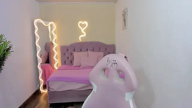 kendra tay online show from February 2025 03:03:01 AM