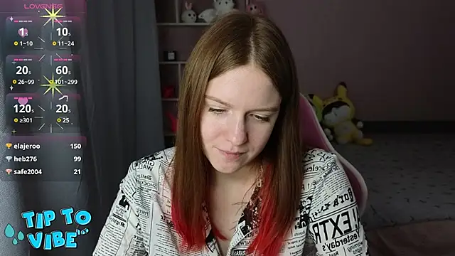 Snapshot of CassieJuice69 chatting on December 2024 12:28:01 AM CassieJuice69 online show from December 2024 12:28:01 AM