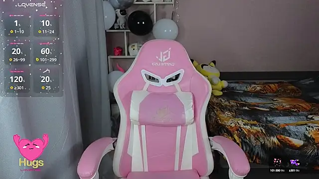 Snapshot of CassieJuice69 chatting on December 2024 01:21:01 PM CassieJuice69 online show from December 2024 01:21:01 PM