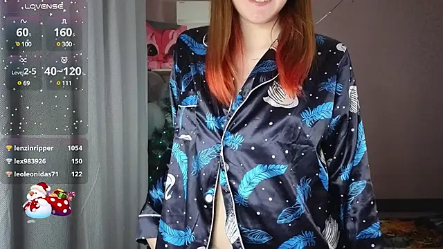 Snapshot of CassieJuice69 chatting on December 2024 09:00:02 PM CassieJuice69 online show from December 2024 09:00:02 PM