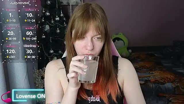 Snapshot of CassieJuice69 chatting on January 2025 10:59:01 PM CassieJuice69 online show from January 2025 10:59:01 PM