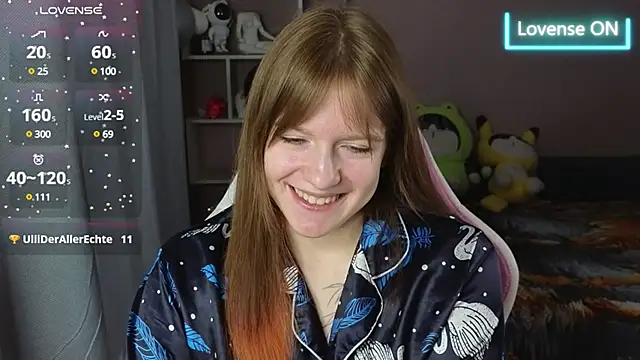 Snapshot of CassieJuice69 chatting on February 2025 10:25:01 PM CassieJuice69 online show from February 2025 10:25:01 PM