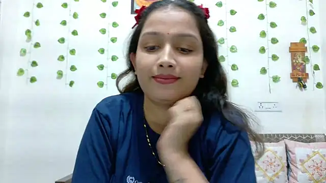 Aleena Rai online show from October 2025 06:53:01 PM