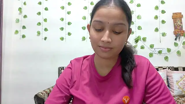 Aleena Rai online show from November 2025 07:36:02 PM