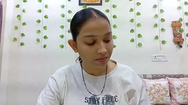 Aleena Rai online show from November 2025 07:26:02 PM