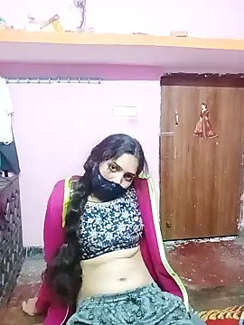 Cute-Simmi online show from December 2024 07:43:02 PM