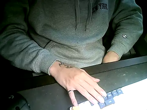 Ryan67533 online show from December 2024 04:07:02 AM