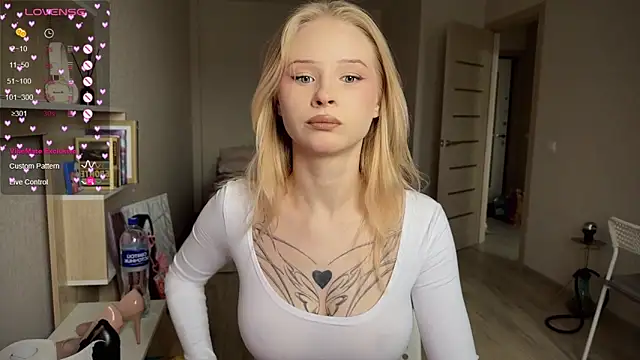 lisa barbie online show from September 2025 01:32:01 PM