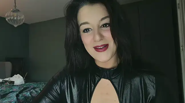 flatwhite0 online show from December 2024 09:25:02 AM