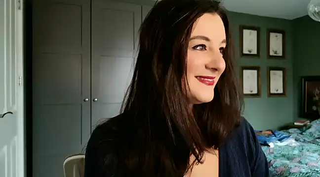 flatwhite0 online show from February 2025 09:33:01 AM