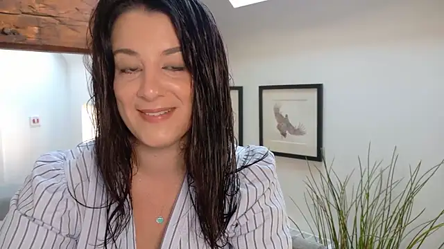 flatwhite0 online show from April 2026 08:34:01 AM