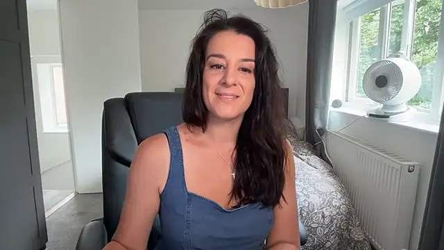 Snapshot of flatwhite0 chatting on August 2026 09:01:02 AM flatwhite0 online show from August 2026 09:01:02 AM