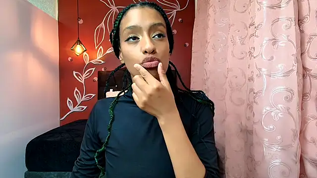 Zia Green online show from December 2024 07:32:01 PM