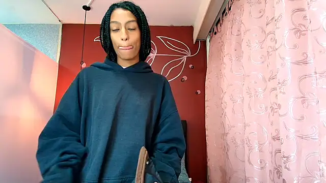 Zia Green online show from December 2024 11:37:02 AM