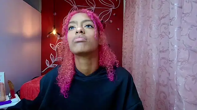 Zia Green online show from March 2025 12:11:01 PM