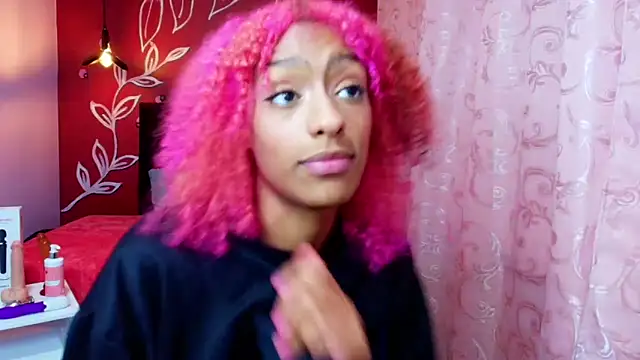 Zia Green online show from March 2025 03:25:02 PM