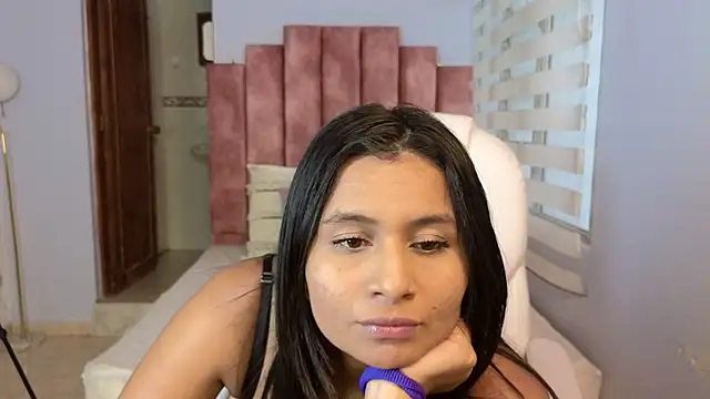 lou rosse  online show from December 2024 08:47:02 PM