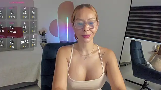 AvaCollinss online show from October 2025 12:02:02 PM