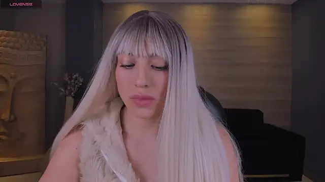 Snapshot of IrinaPortman chatting on February 2025 03:29:02 AM IrinaPortman online show from February 2025 03:29:02 AM