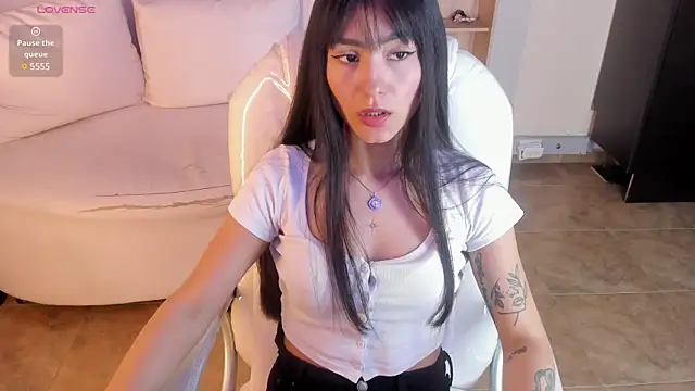 Amy Kiitty  online show from March 2025 11:54:02 PM