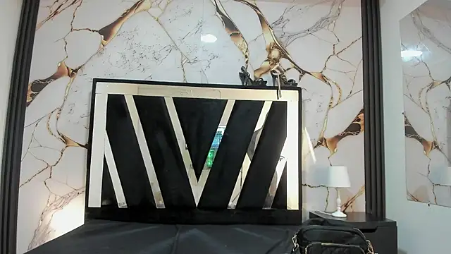 KarinaSimonz online show from October 2025 07:32:02 PM