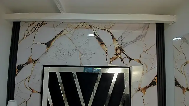 KarinaSimonz online show from November 2025 08:20:02 PM