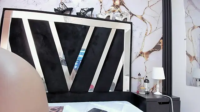 KarinaSimonz online show from February 2026 10:08:02 PM