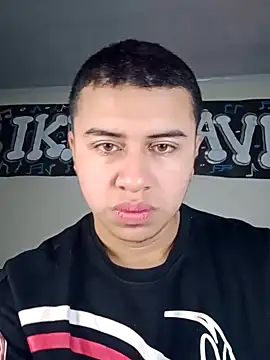 Snapshot of SexyBoy-Bigclit chatting on February 2025 09:12:02 AM SexyBoy-Bigclit online show from February 2025 09:12:02 AM