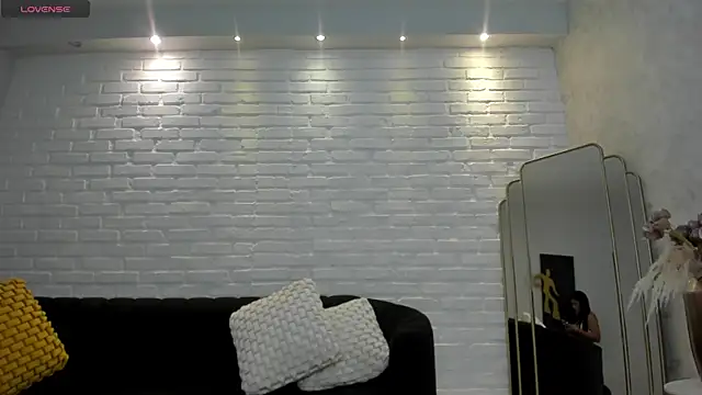 KatieNolan 1 online show from February 2025 07:38:01 PM