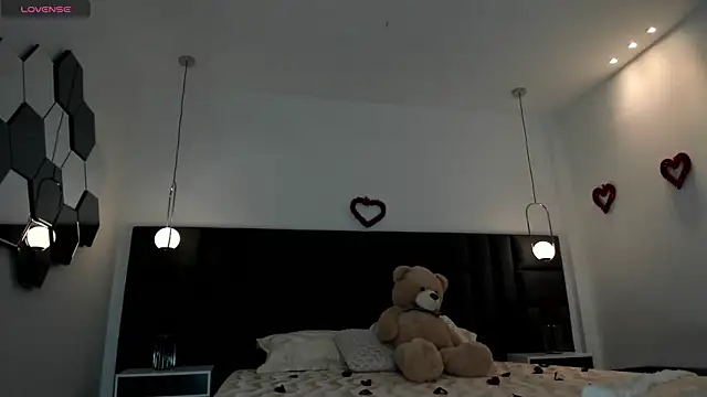 KatieNolan 1 online show from February 2025 06:40:01 PM