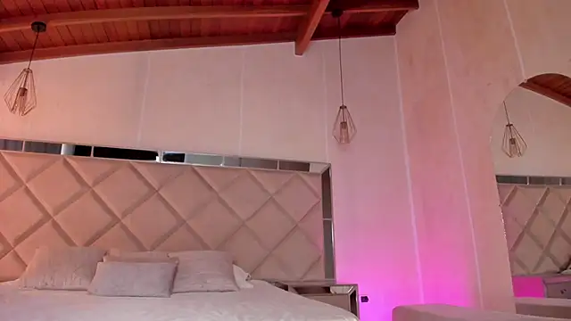 KatieNolan 1 online show from March 2025 09:48:01 PM