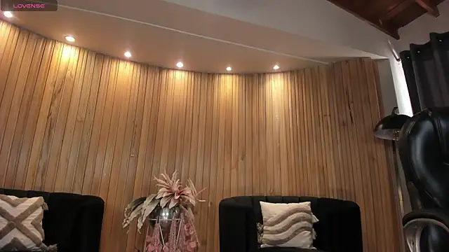 KatieNolan 1 online show from November 2025 06:52:02 PM