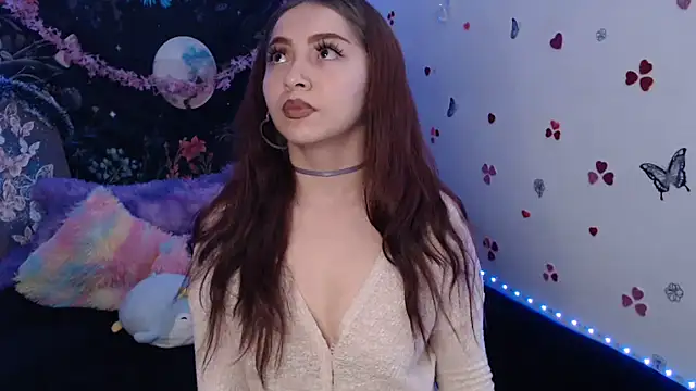 Emillyy m online show from September 2025 10:11:02 PM