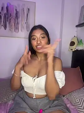 Isabella fasilier online show from February 2025 03:13:01 AM