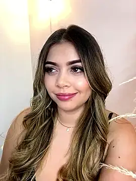 Snapshot of thaliafox_ chatting on December 2024 08:11:01 PM thaliafox online show from December 2024 08:11:01 PM