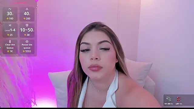 Snapshot of thaliafox_ chatting on January 2025 12:04:02 AM thaliafox online show from January 2025 12:04:02 AM