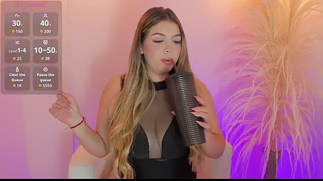 Snapshot of thaliafox_ chatting on September 2025 07:39:02 PM thaliafox online show from September 2025 07:39:02 PM