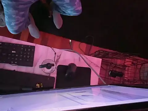 Snapshot of Pressure69mee chatting on February 2025 08:19:02 AM Pressure69mee online show from February 2025 08:19:02 AM