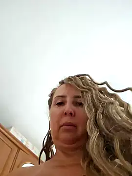 Snapshot of MariaRichi_ chatting on September 2025 08:39:01 AM MariaRichi online show from September 2025 08:39:01 AM