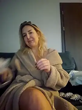 MariaRichi  online show from December 2025 07:39:01 AM