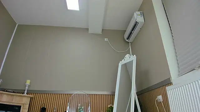 Kimi Ivy online show from January 2025 04:43:01 AM