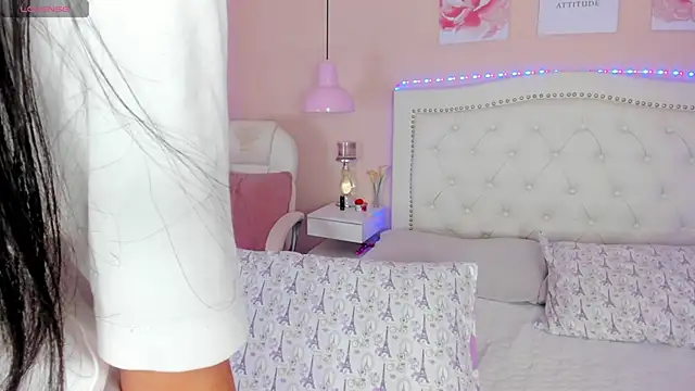 Ashley Evans18 online show from January 2025 11:43:02 AM